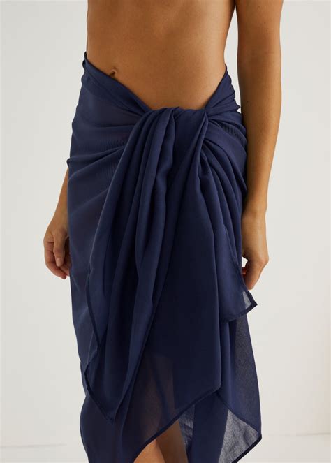 navy sarong uk.